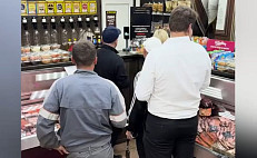В Саратове алкоголем в День трезвости торговали с «наценкой на запрет»