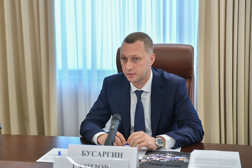 Роман Бусаргин отправился с рабочим визитом в Москву