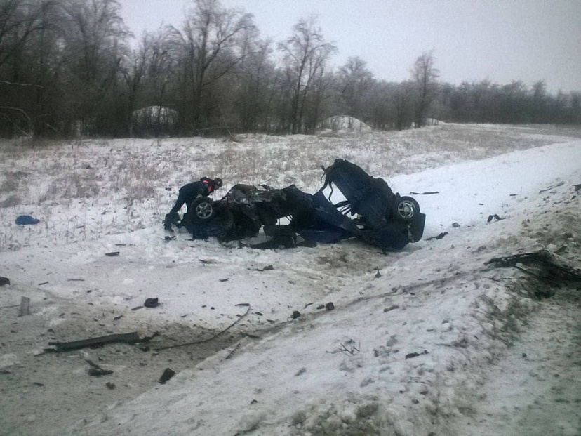 В аварии под Саратовом погибли два человека