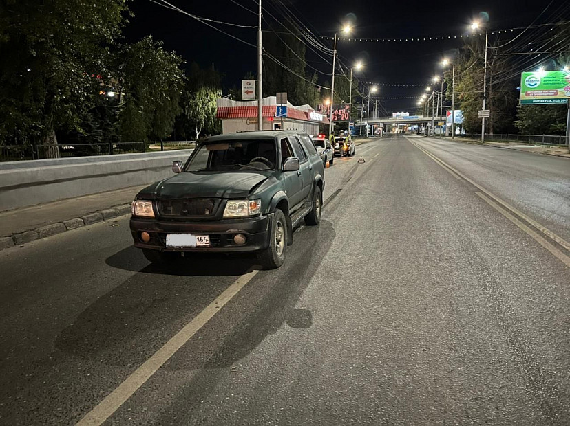 В Саратове иномарка сбила нарушителя ПДД