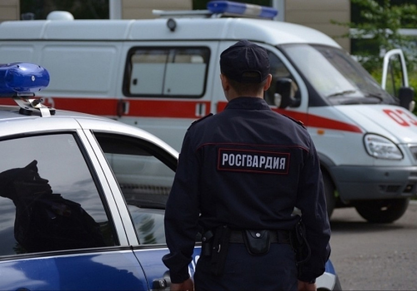 На бульваре Рахова росгвардейцы помогли пенсионеру с сердечным приступом