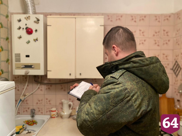 Пенсионерка и внуки отравились угарным газом в квартире
