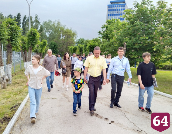 На Саратовской ГЭС прошел «Детский день»