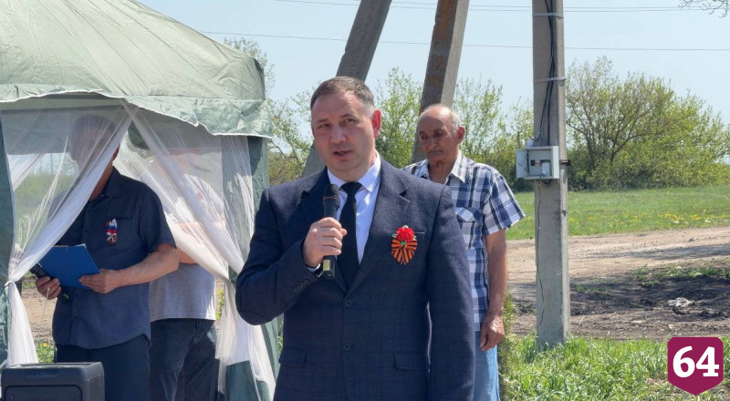 В саратовской Правде открыли памятник воинам спецоперации