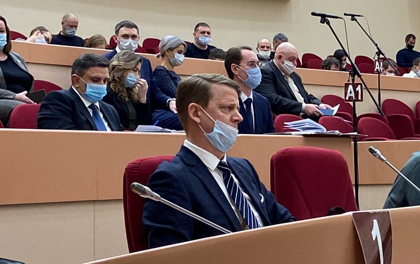 Депутата возмутило отсутствие чиновников на заседании думы Саратова 