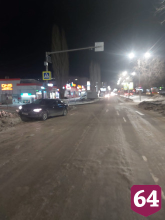 В Саратове «Мазда» сбила пенсионера на переходе