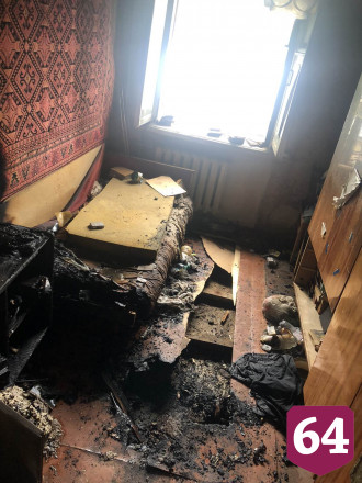 Житель Саратова погиб в огне из-за неосторожного курения на диване 