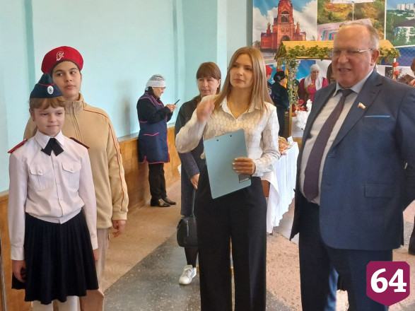 В День района саратовским инвесторам вручили почетные грамоты