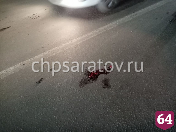В Саратове пьяный пешеход угодил под колёса такси