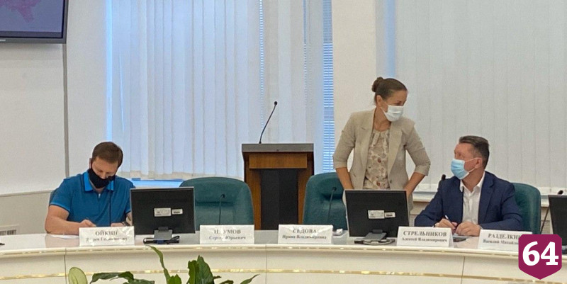 Жители Саратова жалуются на шумные пьяные компании на улицах 