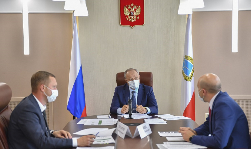 Губернатор остался недоволен ремонтом дорог в Энгельсе