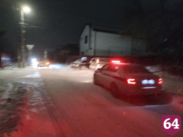 В Саратове произошло тройное ДТП с доставкой суши