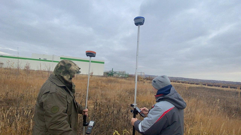 Геологи исследуют участок под новую школу в Иволгино