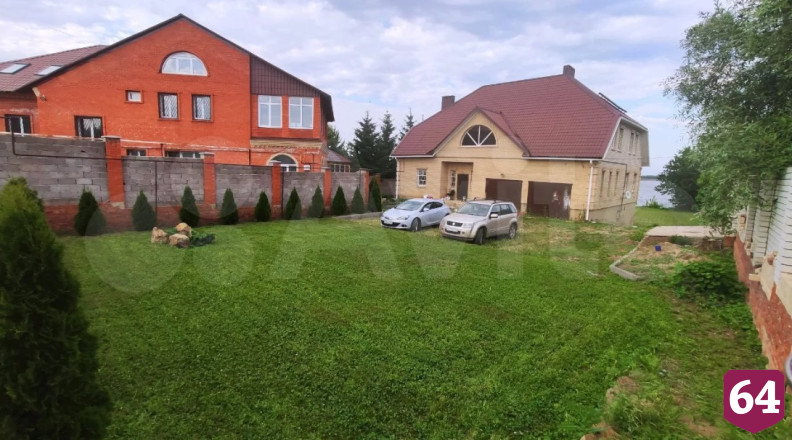 В Саратове за 41 миллион продают особняк в «двух метрах» от Волги 