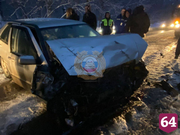 Двое пострадали в ДТП на Кумысной поляне