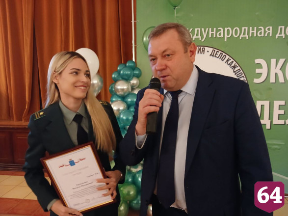 Саратовская победительница экопремии любит пчел и верит в правило трех «Н»
