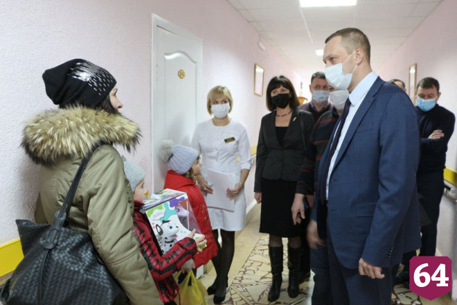 Жители Донбасса решили в Вольске получить гражданство России