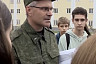Саратовские школьники со слезами проводили учителя на Украину