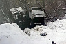 Грузовик с отказавшими тормозами опрокинулся в овраг под Саратовом 