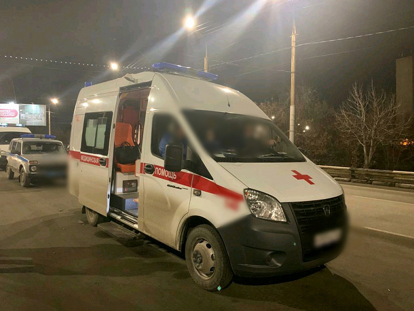 Саратовец с разбитым лицом умер по пути в больницу
