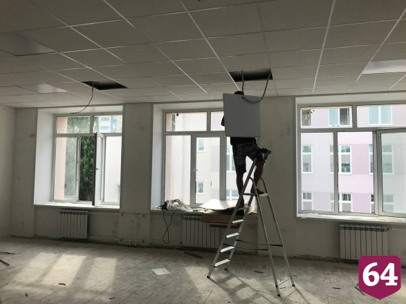 Глава Саратова поручил возвести пристройки к школам в сжатые сроки