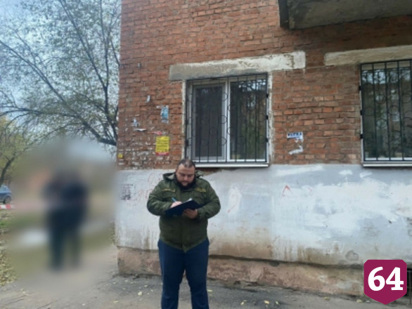 В Энгельсе нашли труп мужчины с перерезанной шеей