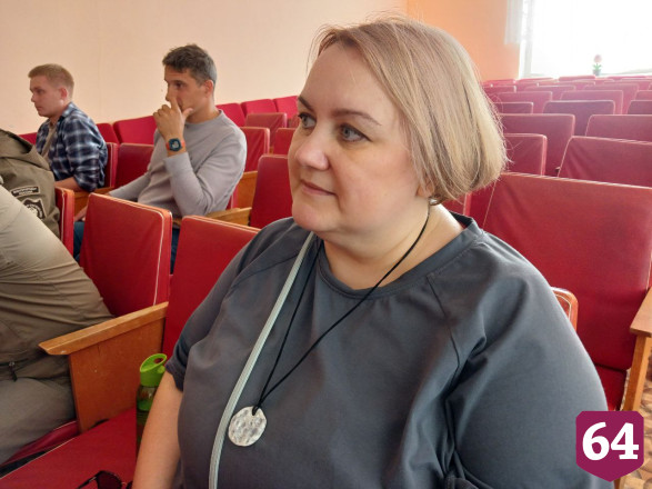 Саратовские рукодельницы сплели насекомых для музея нацпарка