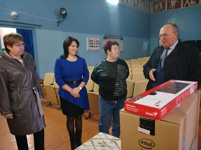 В ДК под Саратовом получили компьютер и нацелились на профориентацию