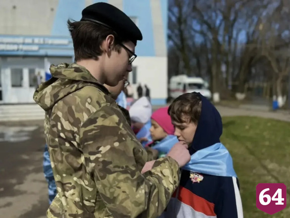 В Саратове школьников приняли в ряды юных гагаринцев