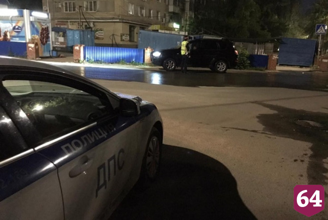 Полицейские вышли в ночной рейд и оштрафовали 7 человек за маски