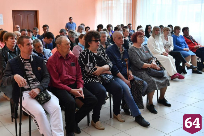 Саратовский губернатор встретился с родными участников спецоперации