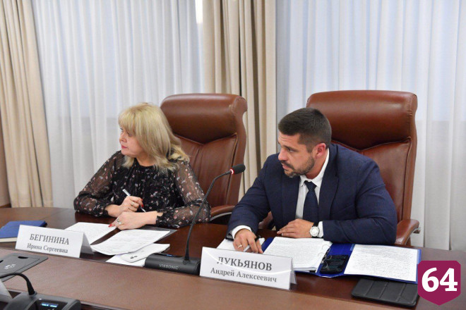 Губернатор поручил возобновить речные перевозки в Саратовской области 