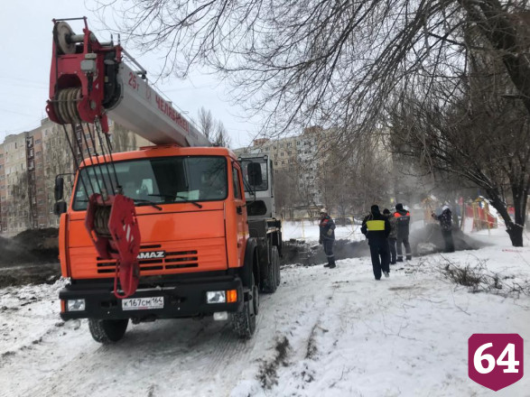 В Саратове из-за аварии на теплотрассе открыли пункт обогрева