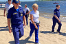 Любители купаться в Затоне убежали от проверяющих 