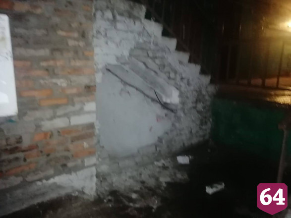 В подвале общежития найден завернутый в поролон труп саратовца
