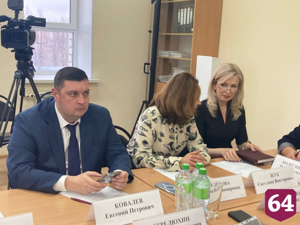 Саратовский министр призвал врачей и пациентов к вежливости