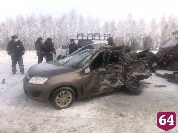В аварии на саратовской трассе погиб водитель «Гранты»