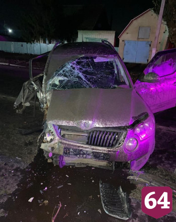 Мужчина покалечился в ДТП с деревом под Саратовом