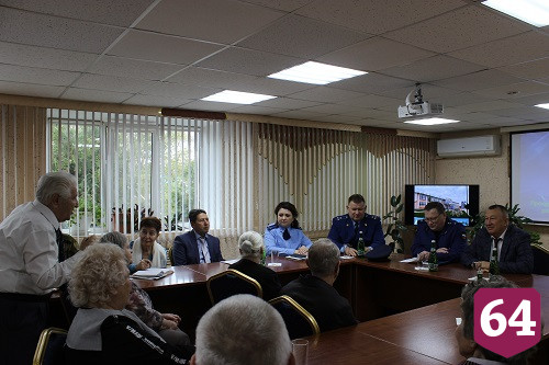 В Энгельсском доме-интернате прошла встреча с представителями прокуратуры