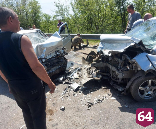 Бойцы «Грома» помогли пострадавшим в ДТП под Саратовом