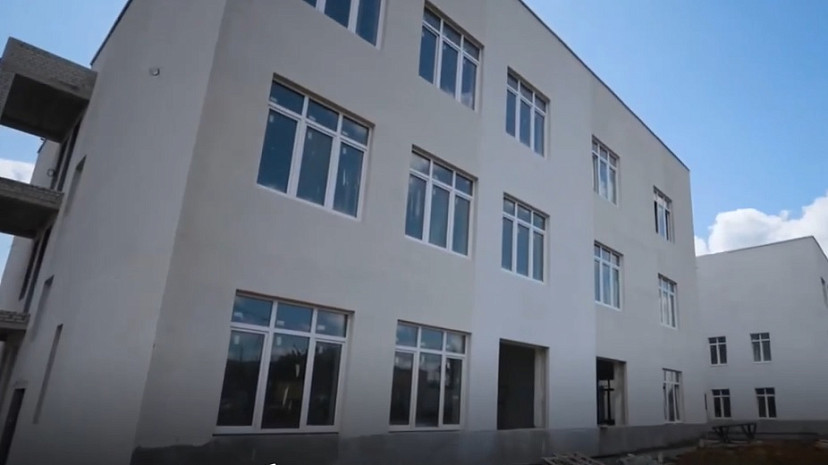 В Саратове 1 сентября откроется новая школа с бассейном 
