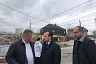 Мэр Саратова показал провалившийся асфальт и мусорные завалы