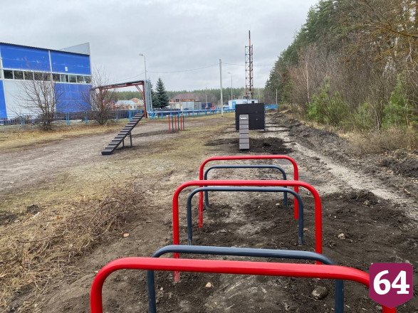 В саратовском райцентре появилась современная площадка для дрессировки собак