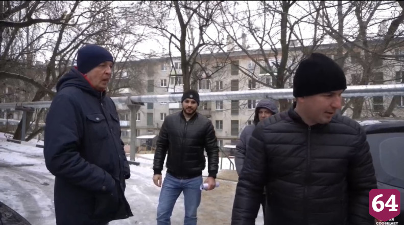 Управляющие компании Саратова призвали обработать дворы от гололеда