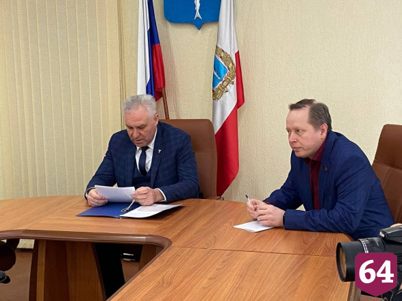 Саратовским коммунистам посоветовали «вырасти из коротких штанишек»