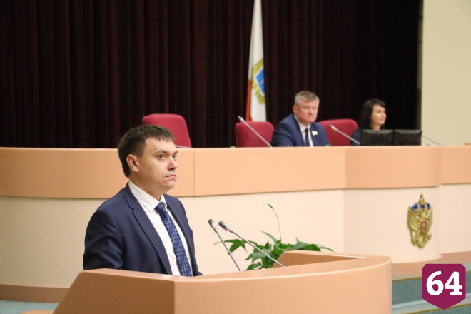 В Саратовской облдуме число депутатов с зарплатой выросло до 17 