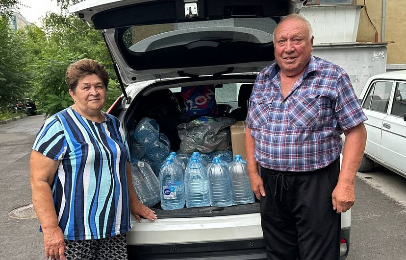 Родители погибшего бойца отправили на фронт воду
