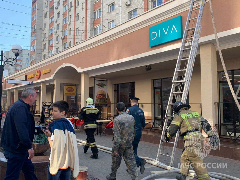 В пиццерии Энгельса вспыхнула фритюрница
