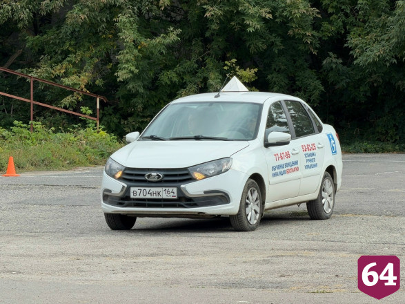 Саратовских ветеранов СВО обучат вождению на спецавтомобилях 