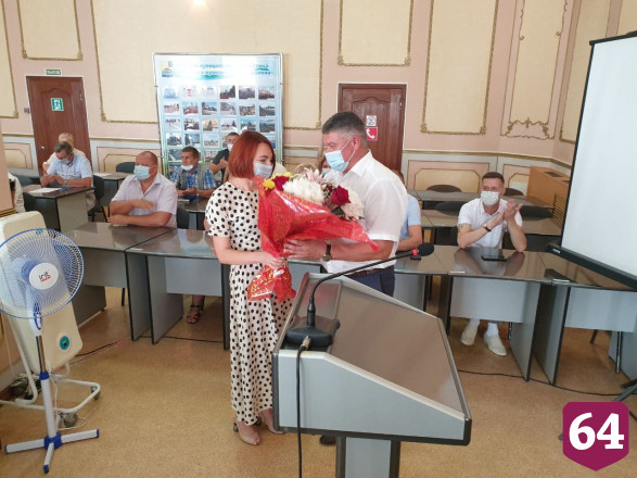 Глава Вольского района досрочно ушел в отставку